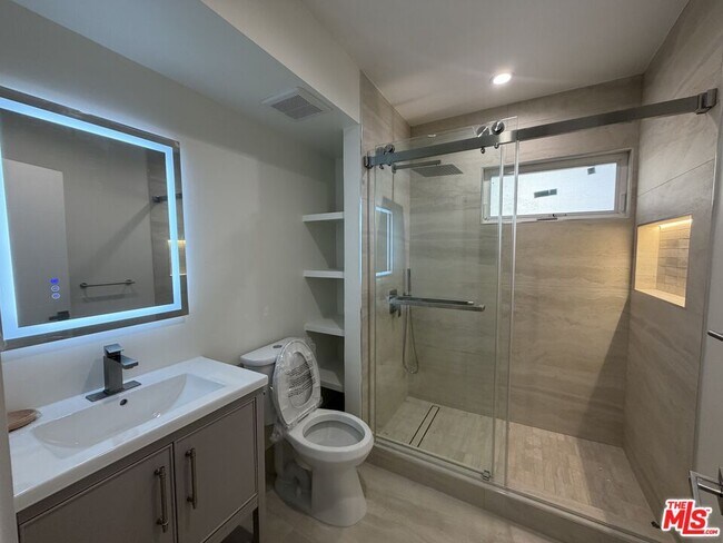 Foto del edificio - 1546 S Ogden Dr