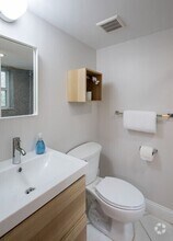 Building Photo - 45 Sheridan Dr NE
