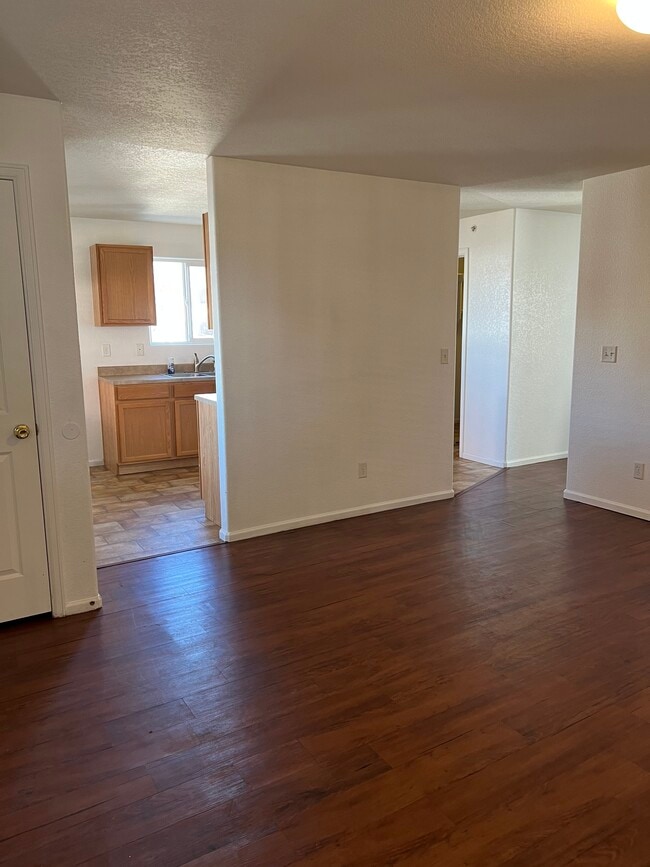 Front Room - 3919 Ariel Ave