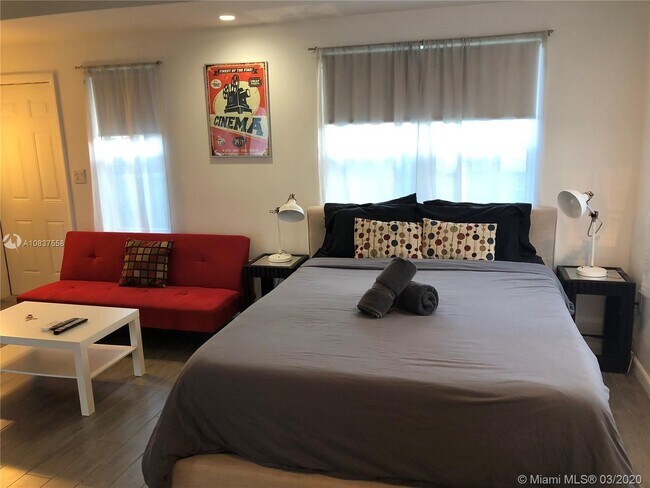 Foto del edificio - 529 NW 88th St