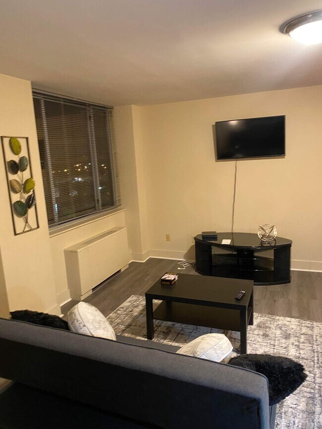 Living room area - 600 E 8th St