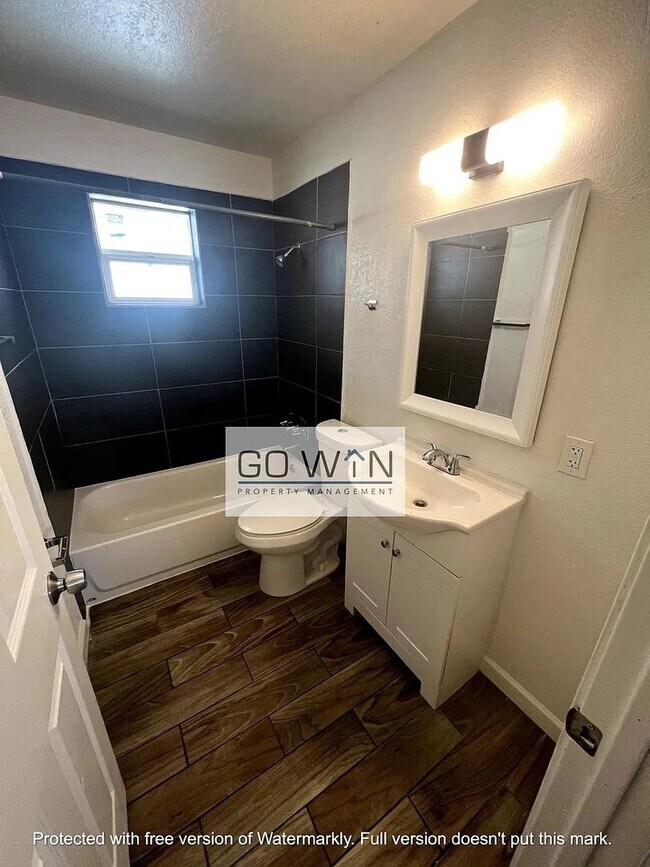 Foto del edificio - 1021 N 28th St
