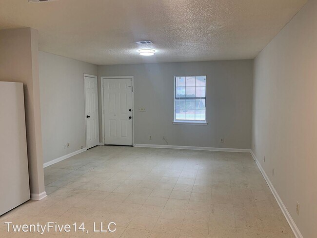 Building Photo - 3 br, 1 bath House - 805 N Street