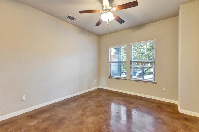 Foto del edificio - 4519 Esper Ln