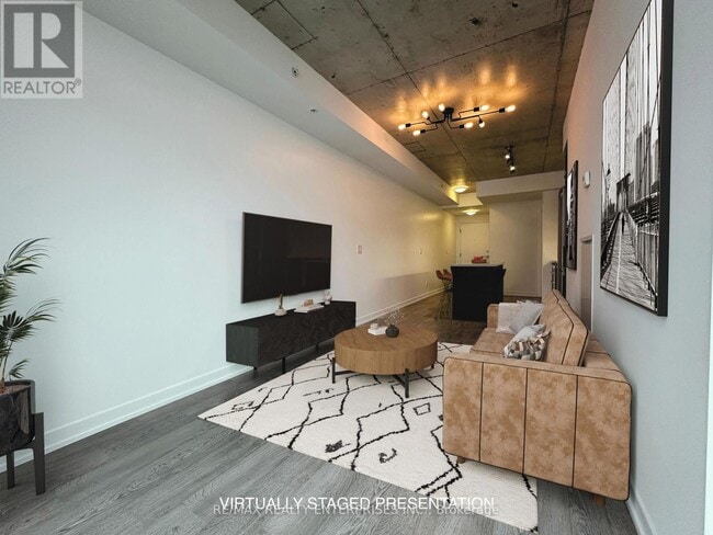 Building Photo - 1205 Queen St W