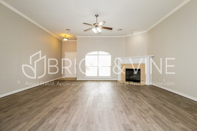 Foto del edificio - 2508 Deer Chase Dr - Move In Special Exten...