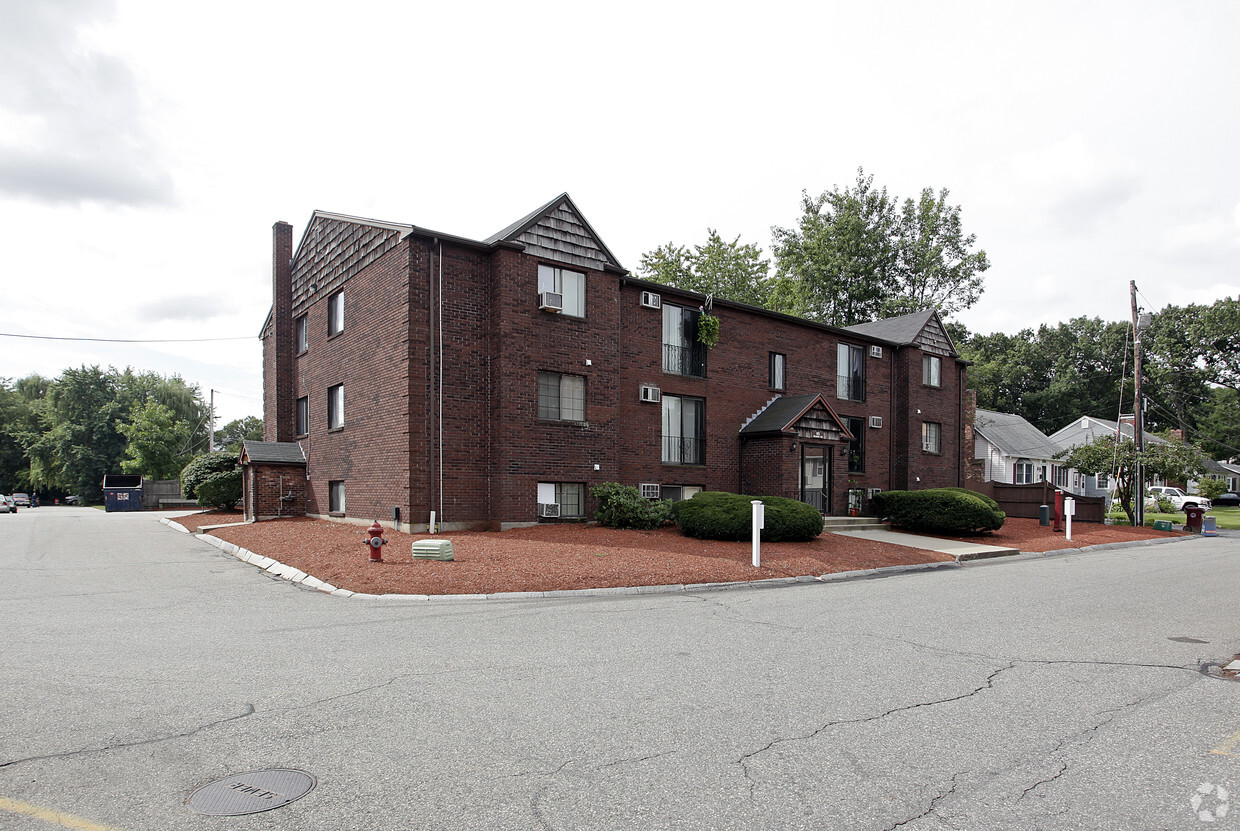 Building Photo - Delmont Garden Apartments