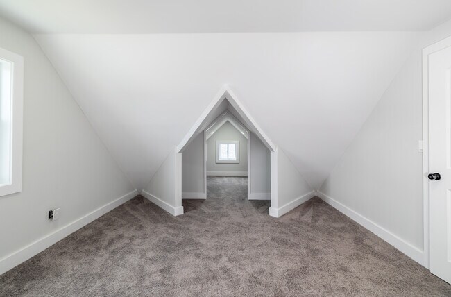 Foto del edificio - 1299 Brunswick Ave