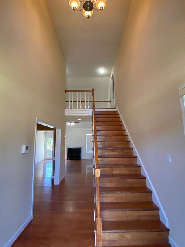 Building Photo - Very desirable neighborhood - The Woods at...
