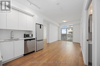 Building Photo - 10 Abeja St