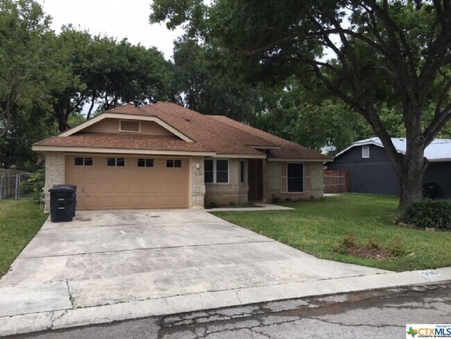 Building Photo - 936 Hideaway Cir