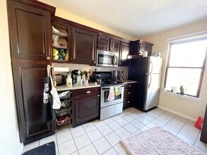 Building Photo - 1578 Tremont St