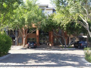 Building Photo - 1701 E Colter St