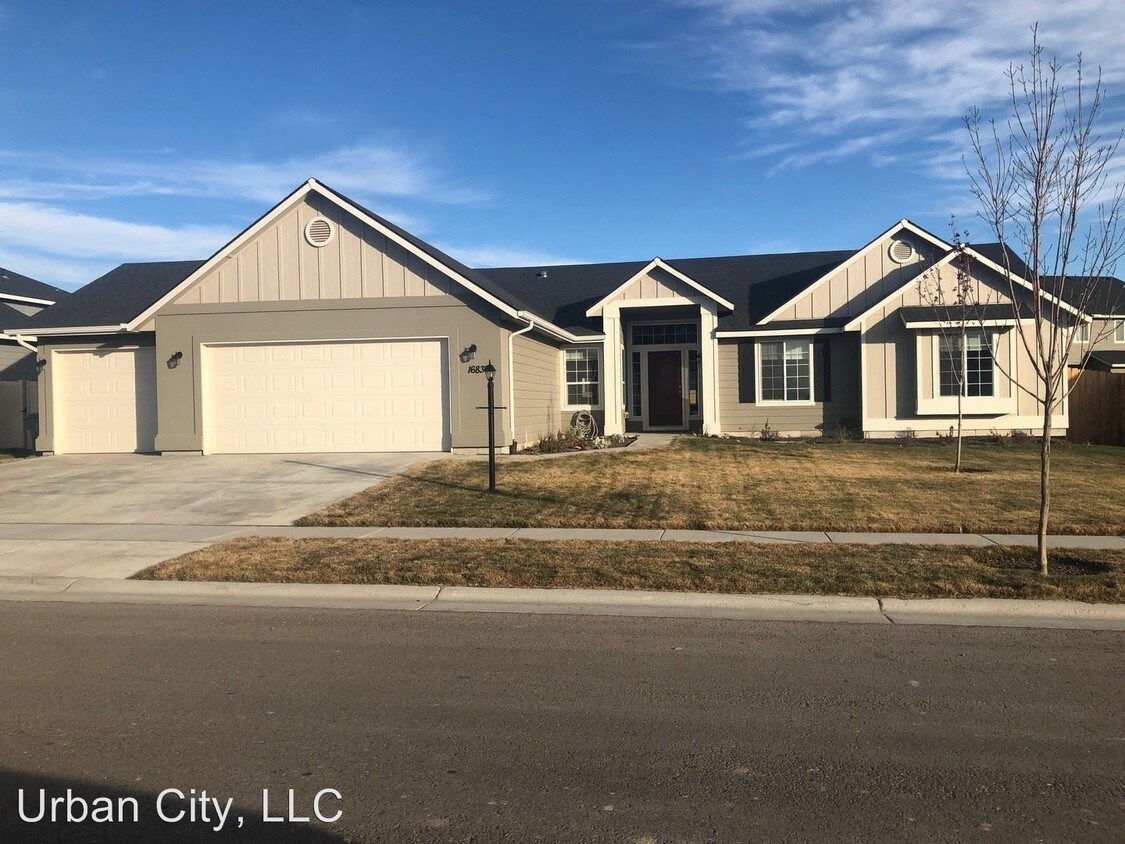 Foto principal - 4 br, 2 bath House - 16836 Brookdale