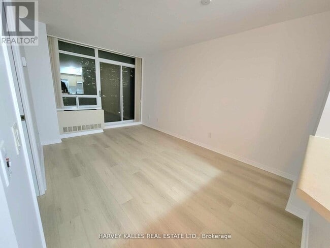 Building Photo - 155 Beecroft Rd