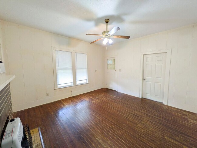 Building Photo - 2225 Fillmore St