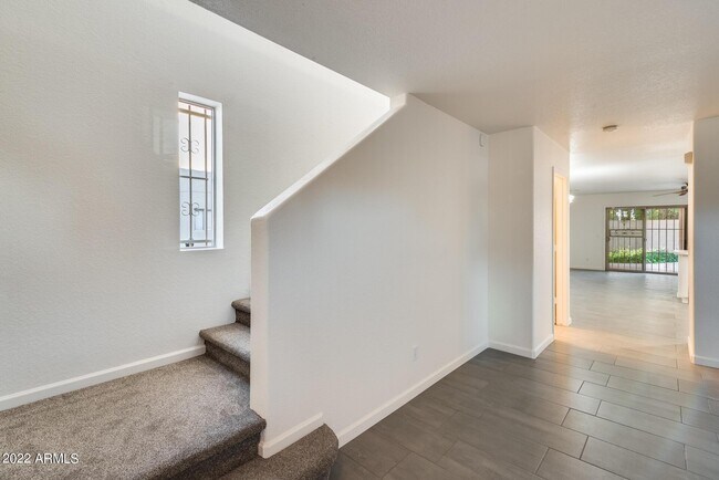 Foto del edificio - 8337 W Hughes Dr