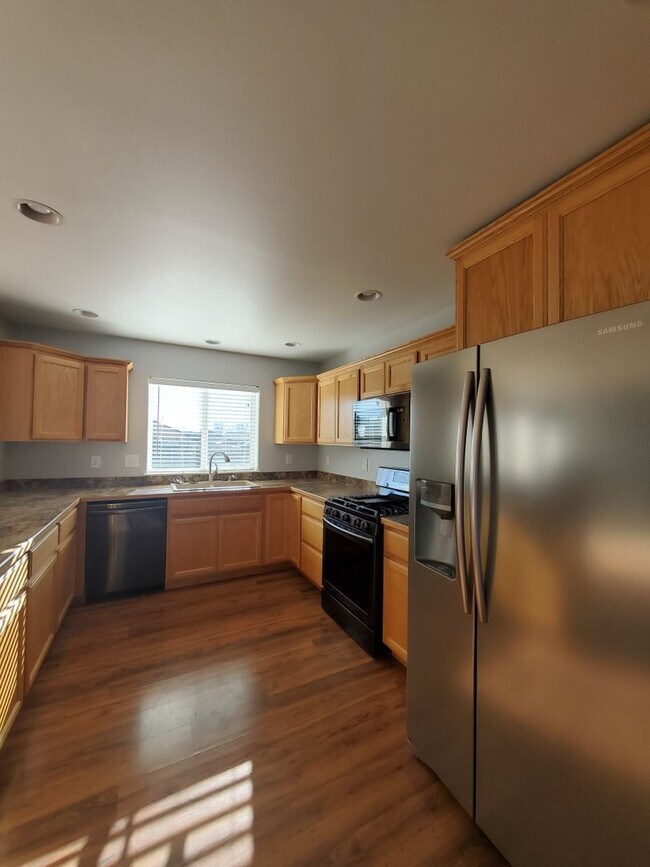 Foto del edificio - 3 Bedroom 2 Bath Single Family Home