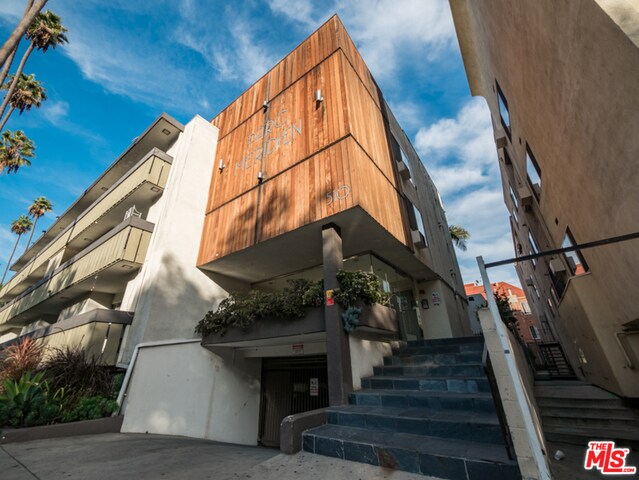 Foto del edificio - 510 Normandie Ave