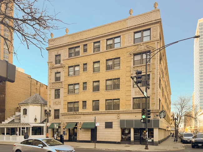 Building Photo - 1169 N Dearborn St