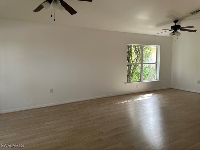Foto del edificio - 4173 Madison St