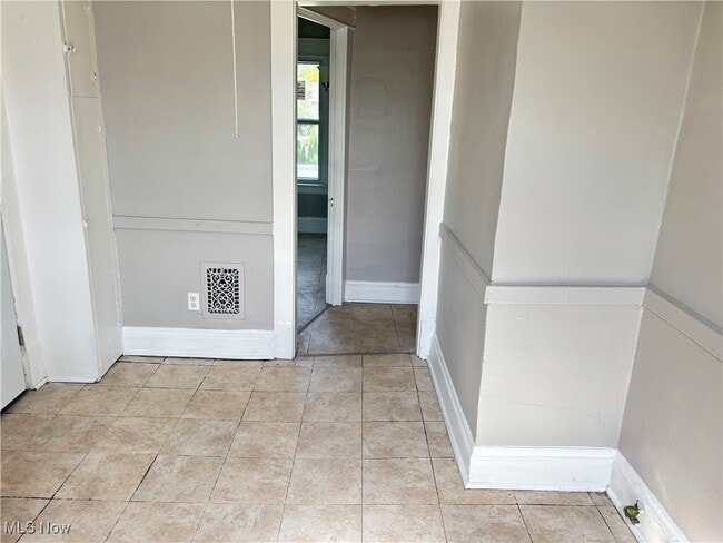 Foto del edificio - 1278 E 115th St