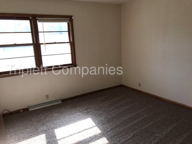 Building Photo - 3411 Tripp St