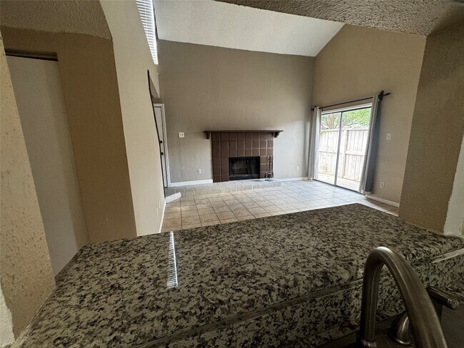 Foto del edificio - 9536 Pagewood Ln