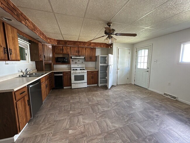 Foto del edificio - 521 E Washington St