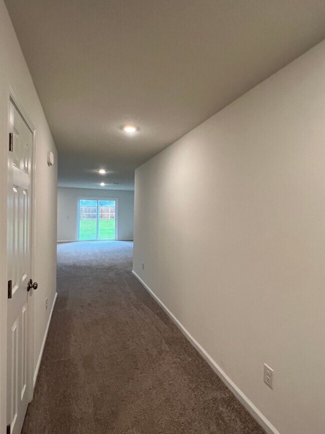 Foto del edificio - Move in Ready