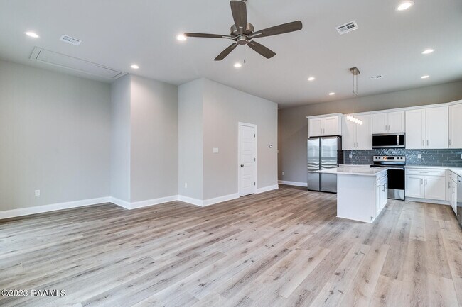 Building Photo - 118 Gadwall Dr