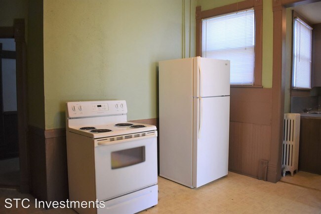 Building Photo - 3 br, 1 bath House - 521 N. Lafayette #1