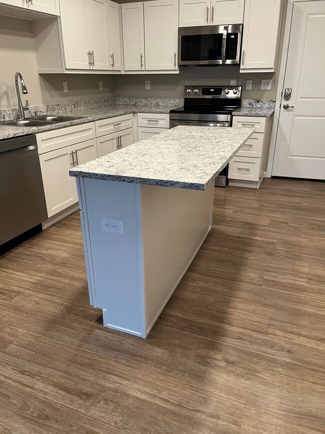 Interior Photo - Fulbright Heights