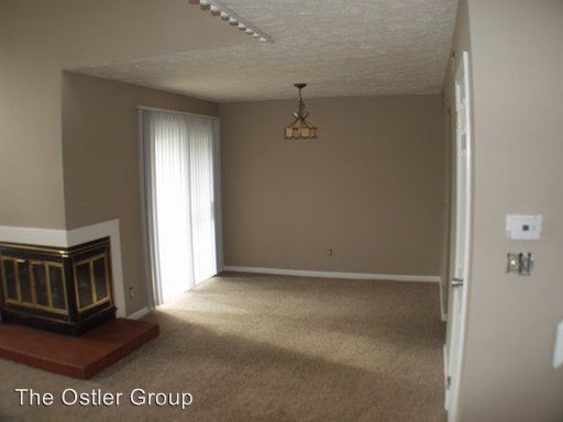 Building Photo - 835 Crossbridge Ct