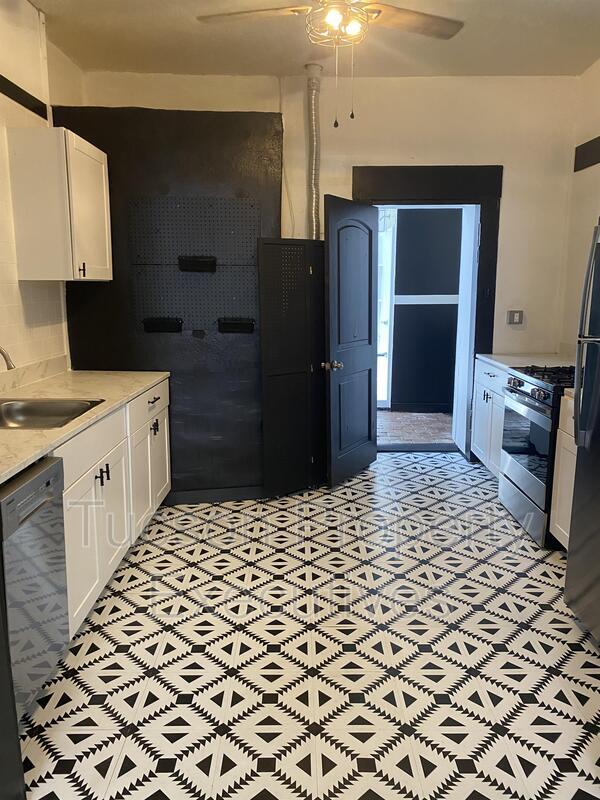 Foto principal - 91 W Simpson St