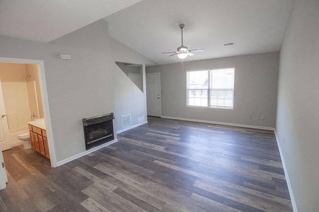 Building Photo - 1332 Godas Cir