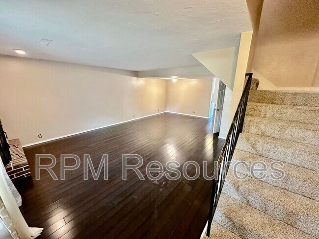 Building Photo - 9610 Hefner Village Blvd