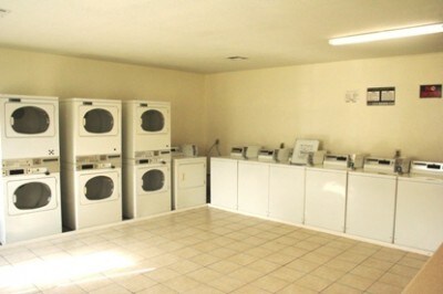 Foto del edificio - 1550 E 17th St N