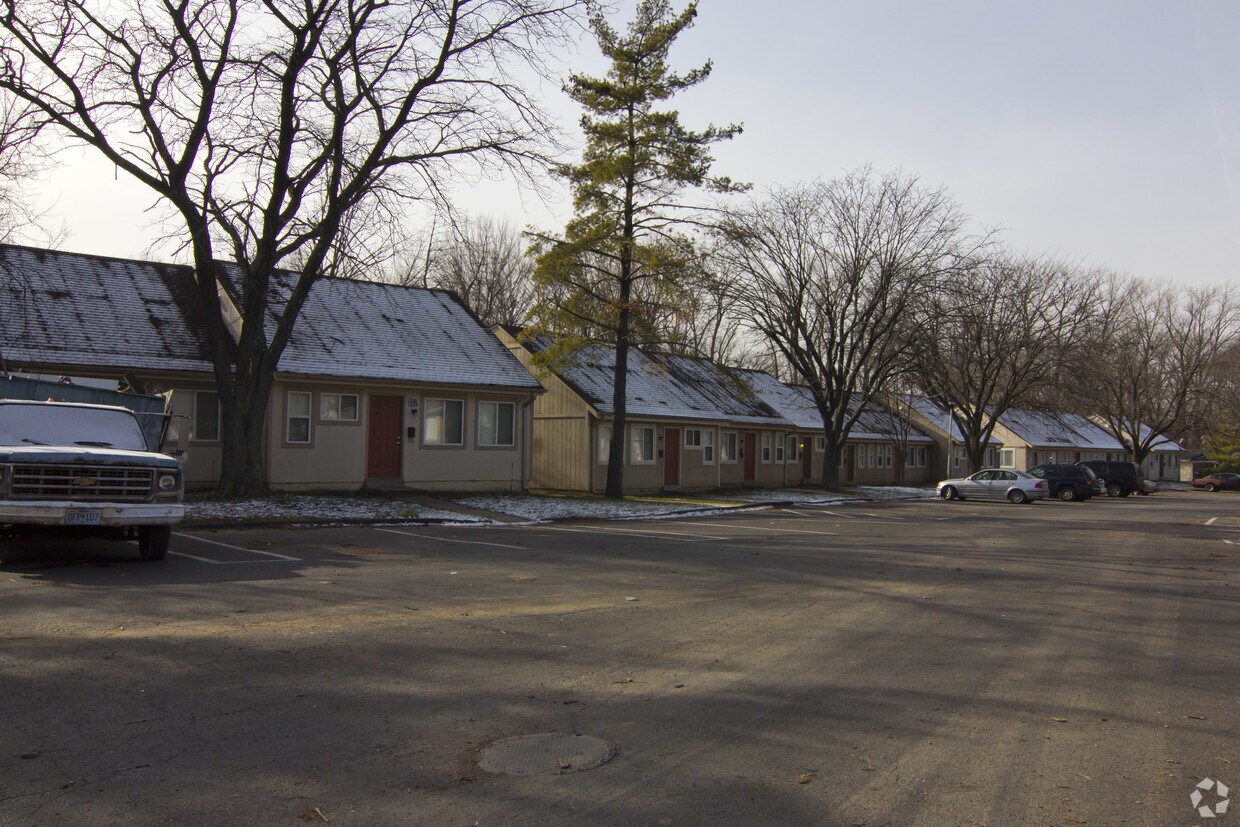 Foto del edificio - 882 Dawnview Ct