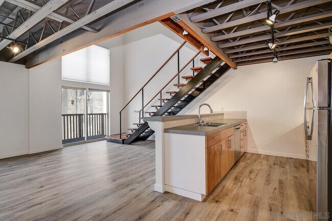 Foto del edificio - 4134 Adams Ave