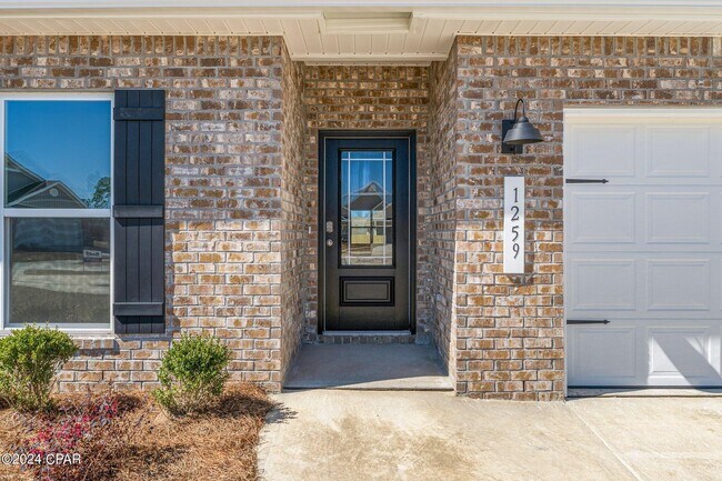 Foto del edificio - 1259 Reece Wy