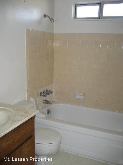 Building Photo - 930 Paiute Ln