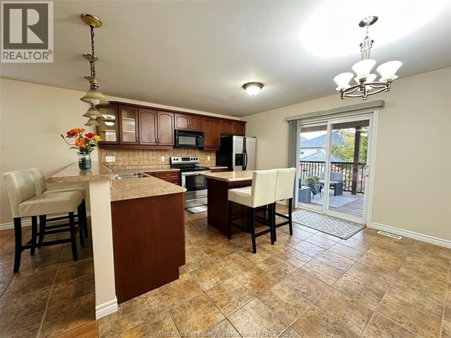 Building Photo - 1129 Clover Ave