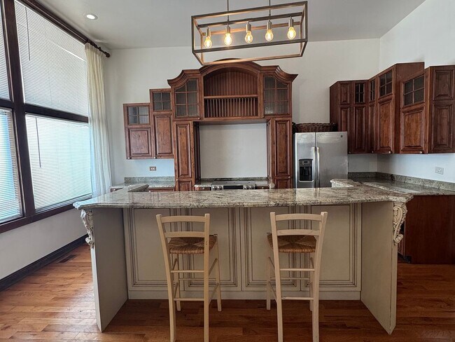 Foto del edificio - 2425 N Clybourn Ave