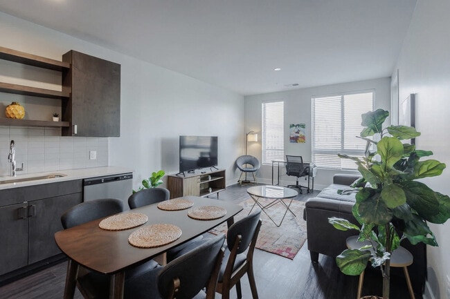 Building Photo - 601 E Pete Rose Wy