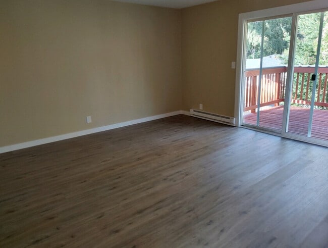 Foto del edificio - 3441 3rd Ave