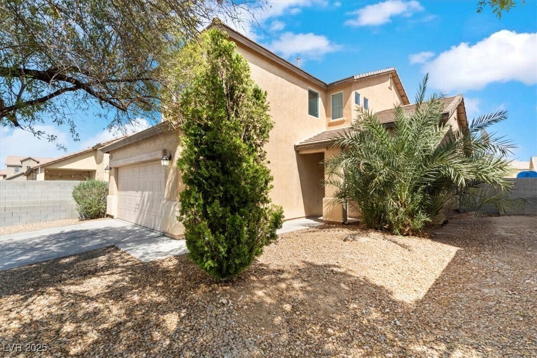 Foto principal - 7636 Dove Canyon St