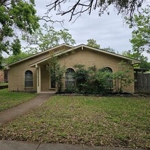 Building Photo - 2905 Dove Meadow Dr