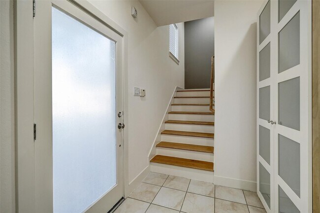 Foto del edificio - 2202 Bastrop St