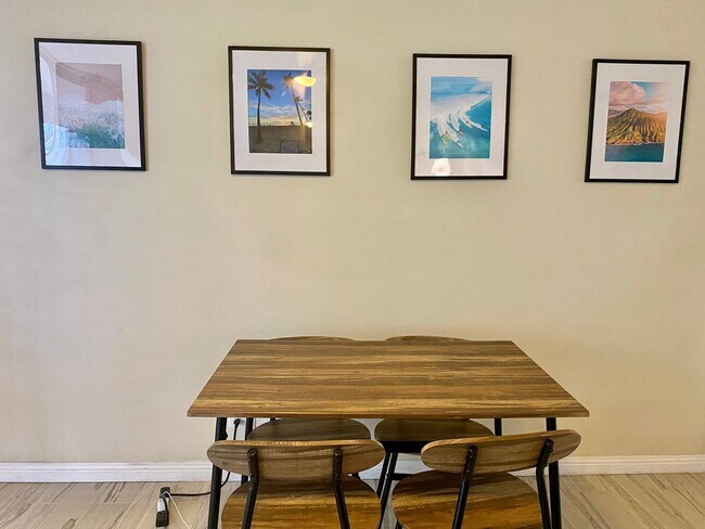 Foto del edificio - Fully Furnished 2 Bedroom 2 Bath All utili...